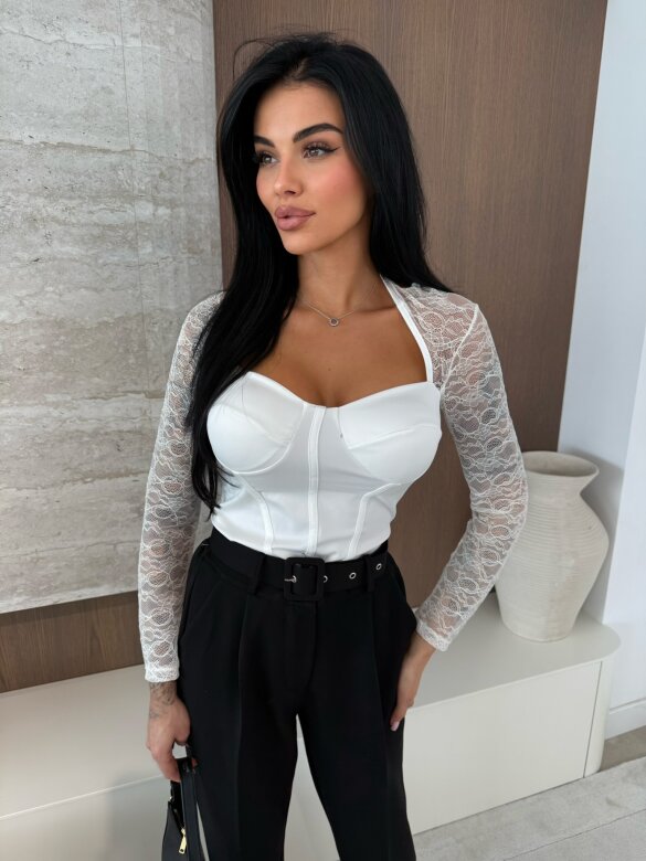 Bluzka Solmaris z koronką ecru