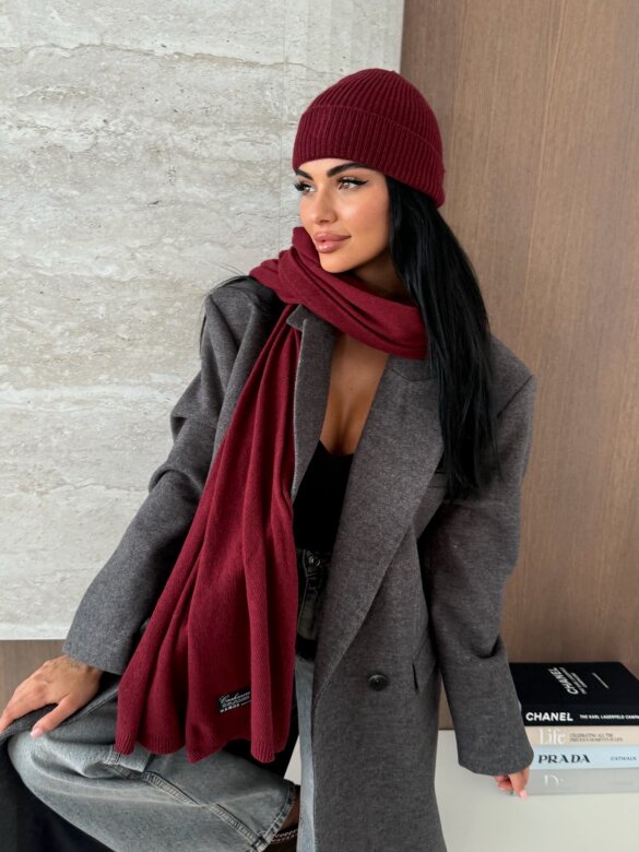 Hat Cashmere with wool and casmire claret