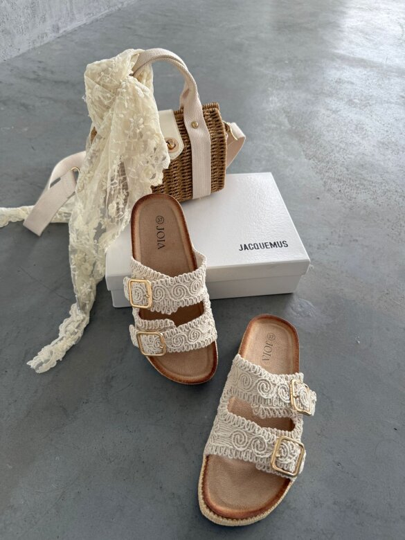 Klapki Bravino na platformie ecru