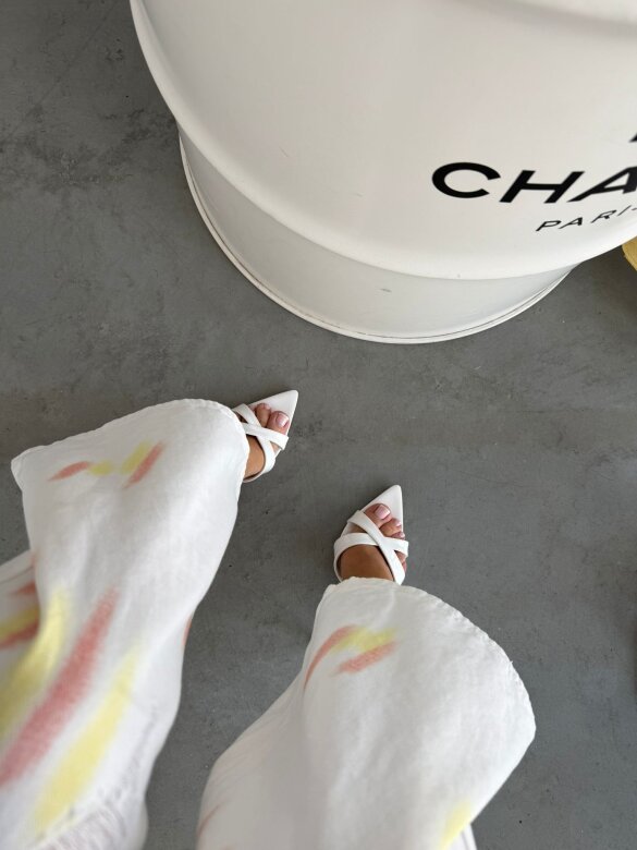 Szpilki Carissa białe