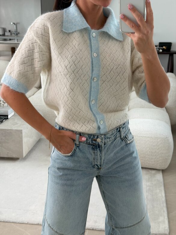 Sweter Alani biało-niebieski