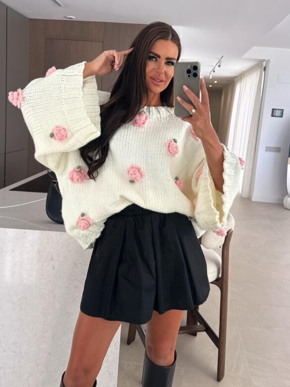 Sweter Caruso z kwiatkami ecru