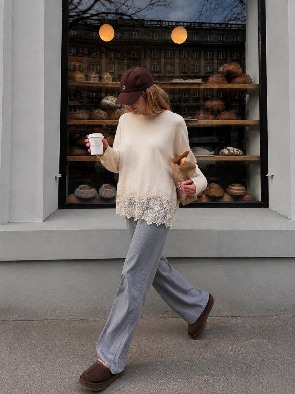 Sweater Loeve with viscose ecru 