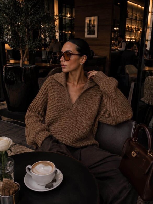 Sweter Cayen z wełną czekoladowy 