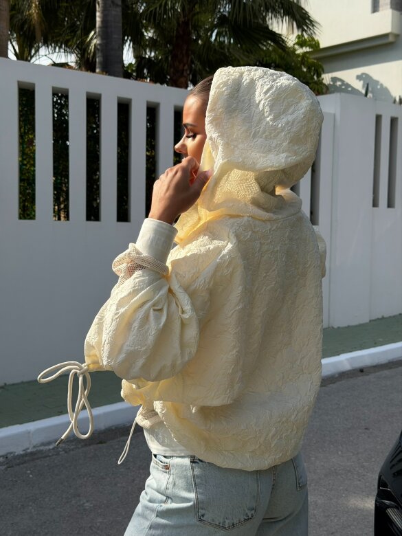 Kurtka Fero waniliowa