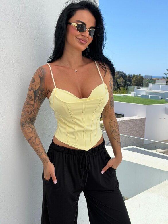 Top Fresco butter yellow