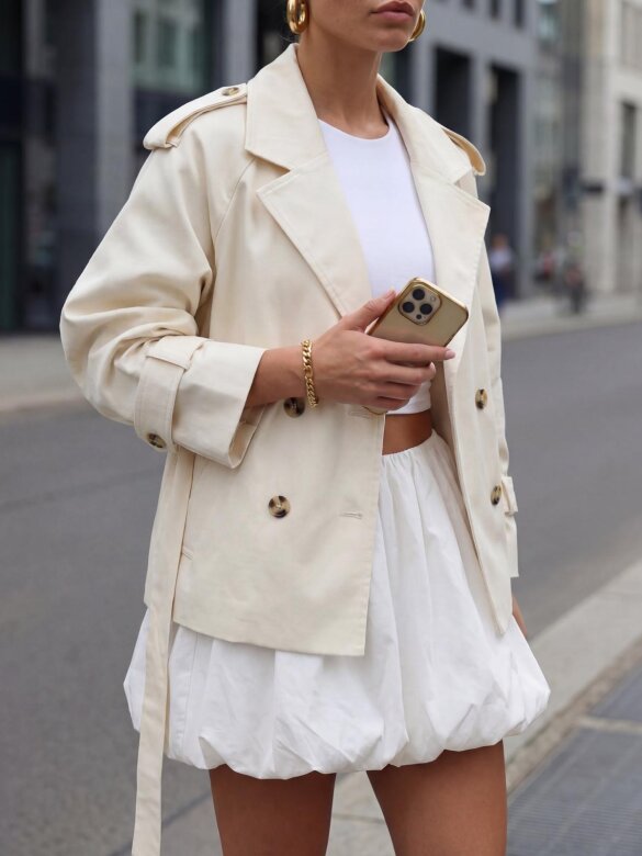 Trencz Nolly z paskiem waniliowy 