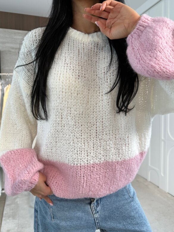 Sweter Lunni z domieszką wełny ecru-pudrowy