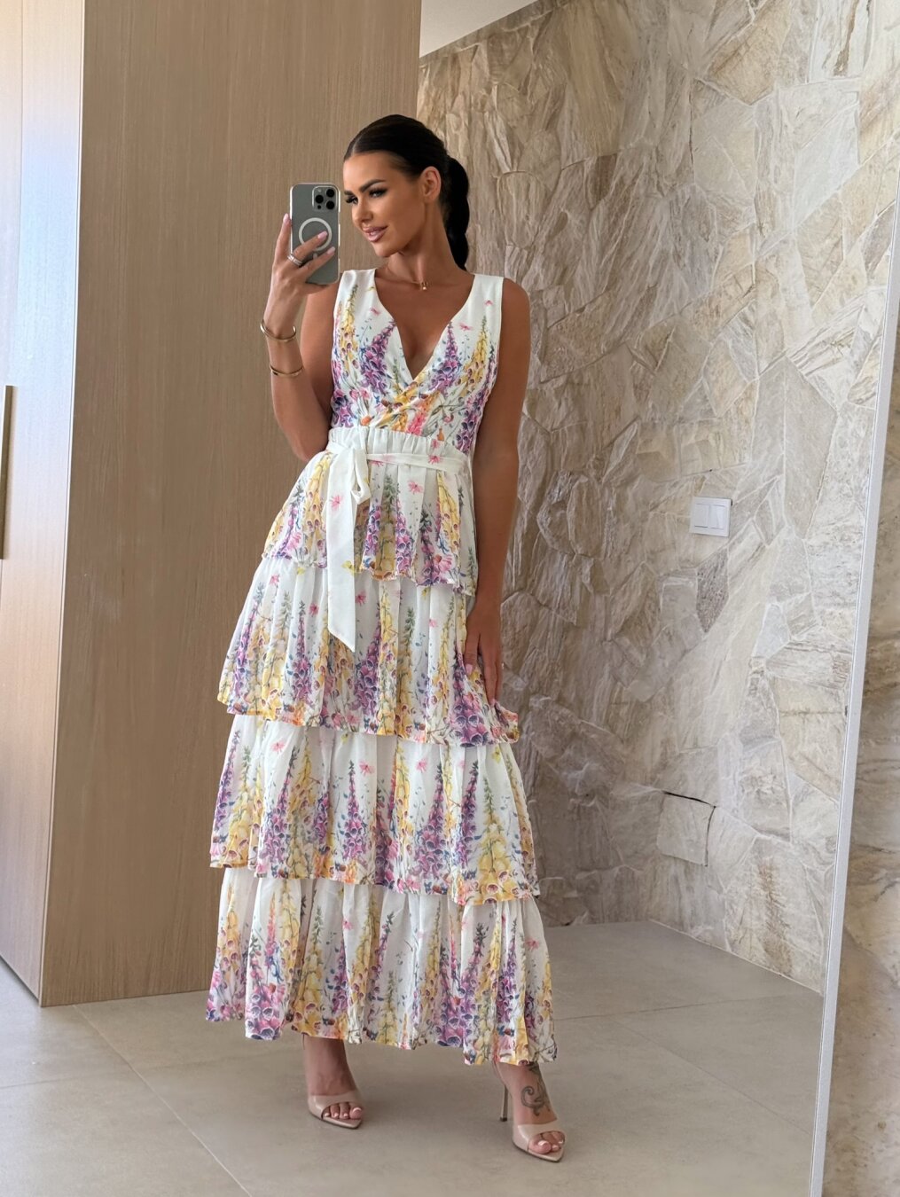 Sukienka Flea maxi w kwiaty biała 4
