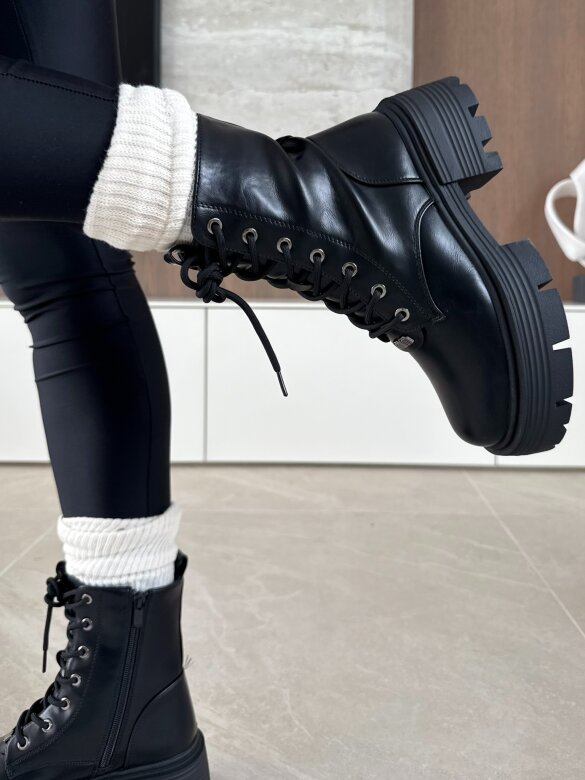 Boots Stylish black 