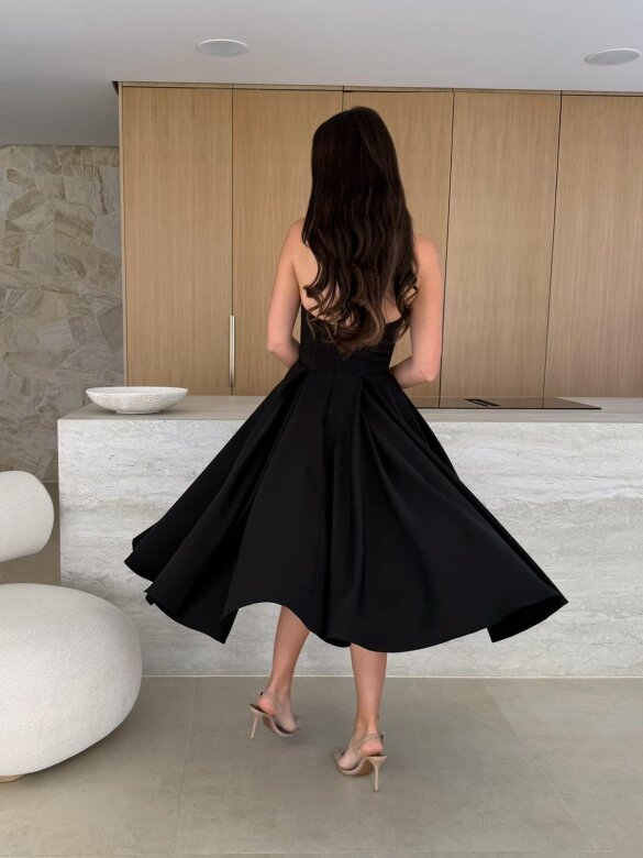 Sukienka Tisdale midi elegant czarna 