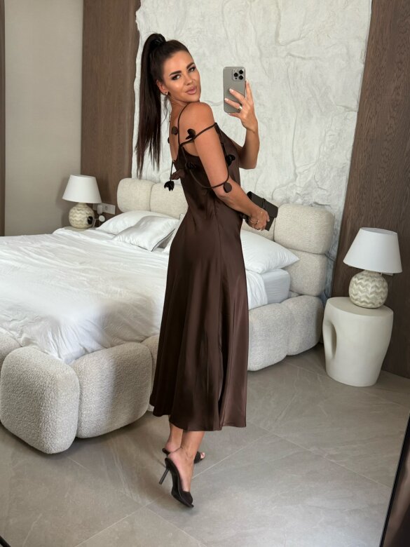 Sukienka Ivae satynowa czekoladowa 