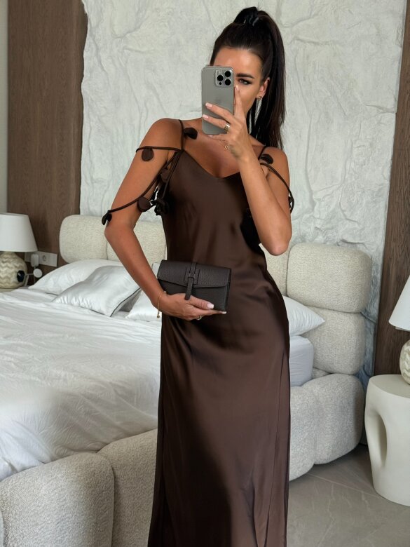 Sukienka Ivae satynowa czekoladowa 