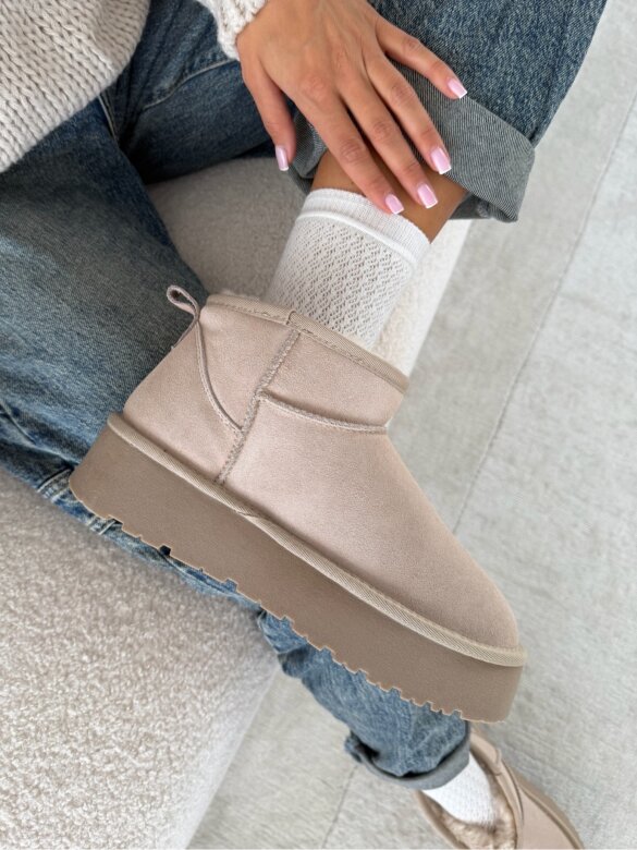 Boots Reniso suede with wool light beige