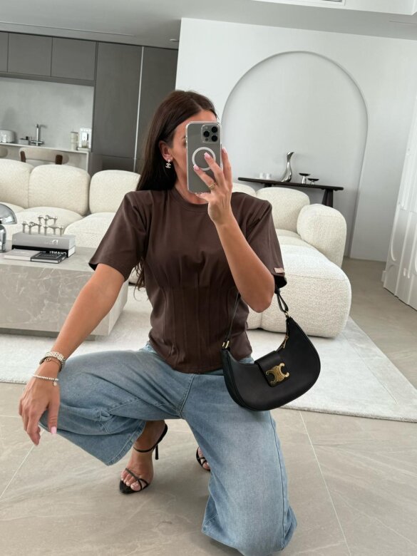 T-shirt Lumelle taliowany czekoladowy 