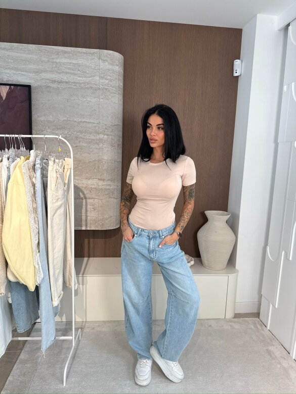 Bluzka Liguria taliowana jasnobeżowa