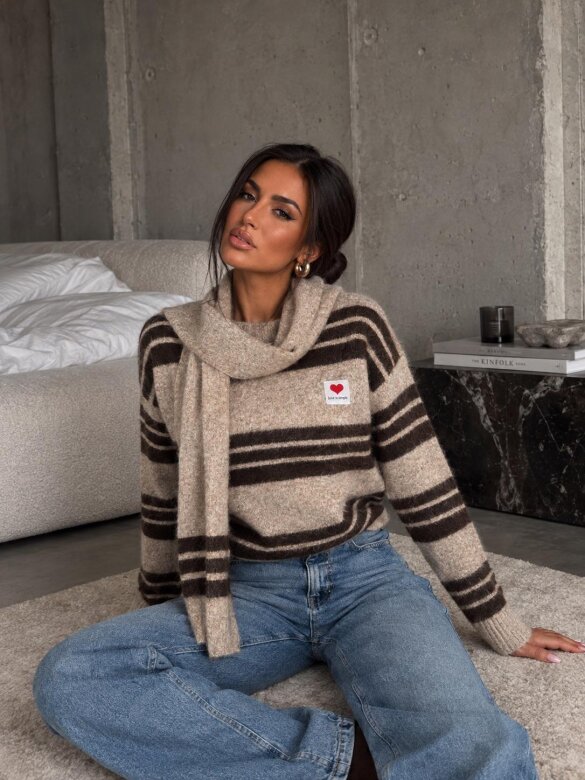 Sweater Celine with wool beige-chocolate