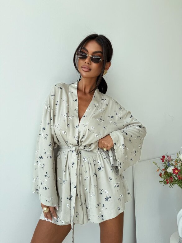 Kimono Sheraton w kwiaty jasnobeżowe 