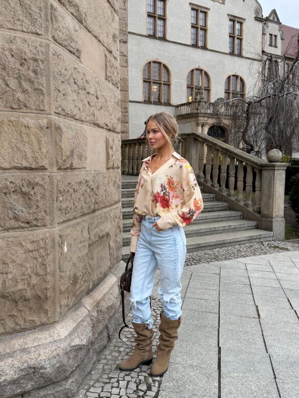 Koszula Luserra w kwiaty waniliowo-czerwona