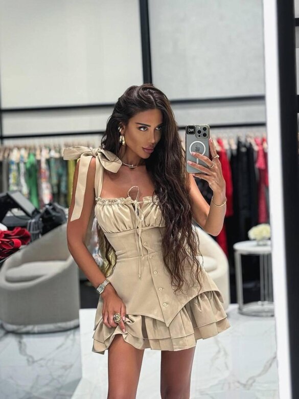 Sukienka Summer Mist mini petite beżowa 