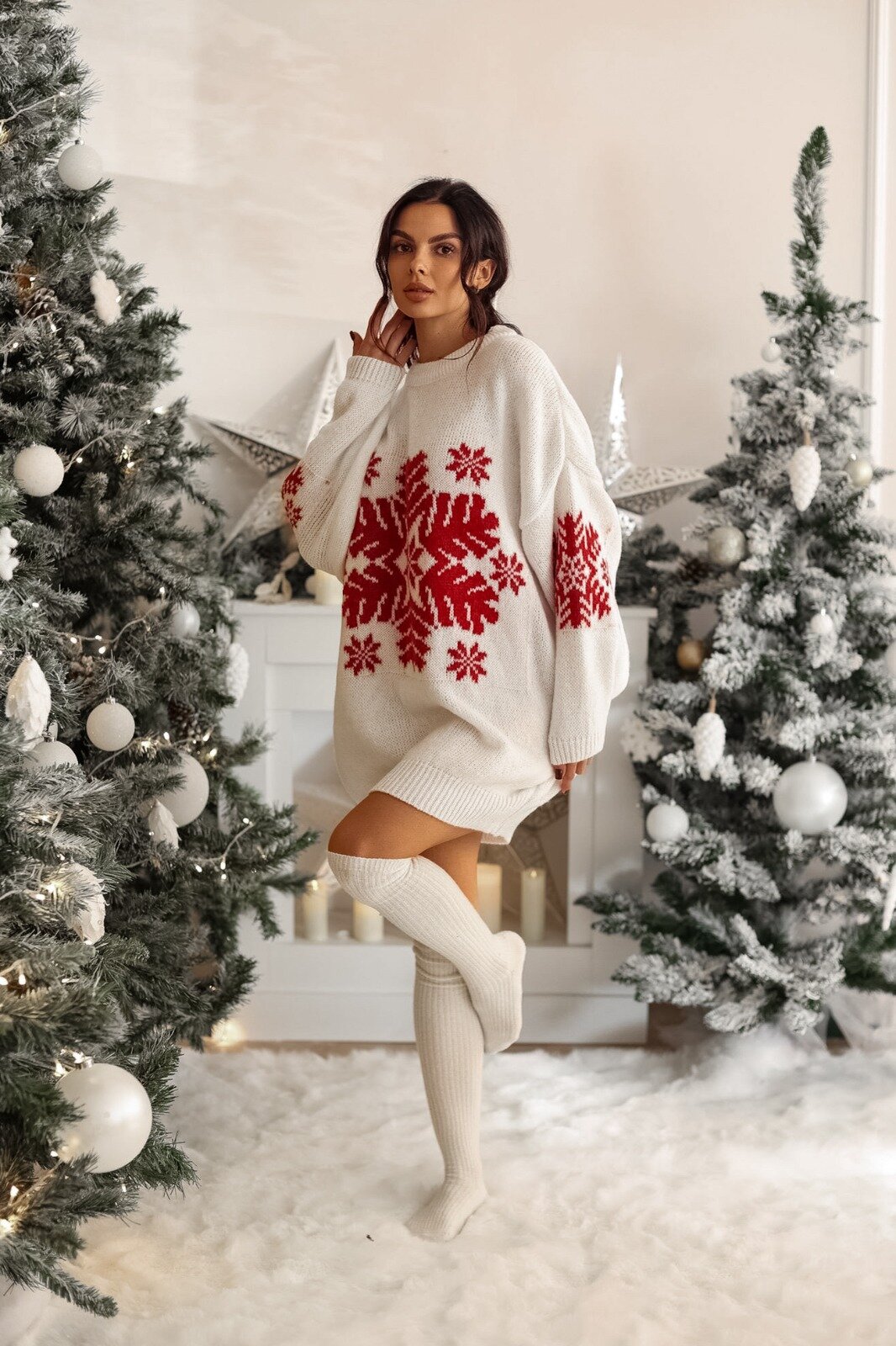 Sweter Snowball long biało-czerwony 