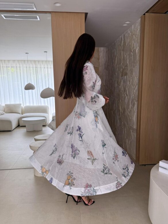 Sukienka Zendara maxi biała-lilac