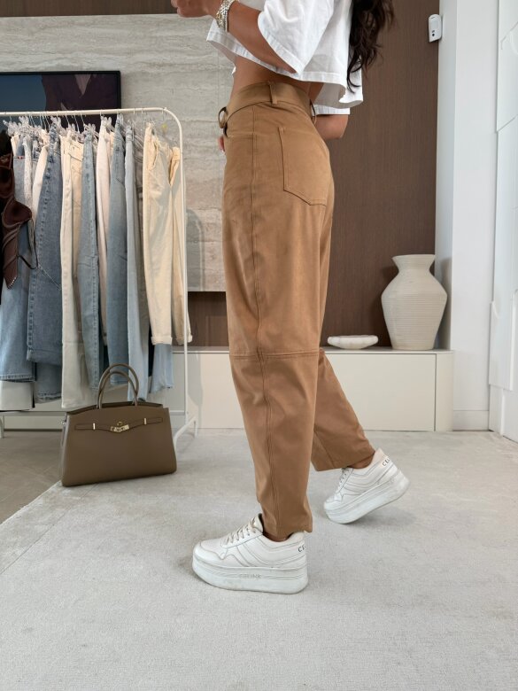 Spodnie Latifa zamszowe karmelowe