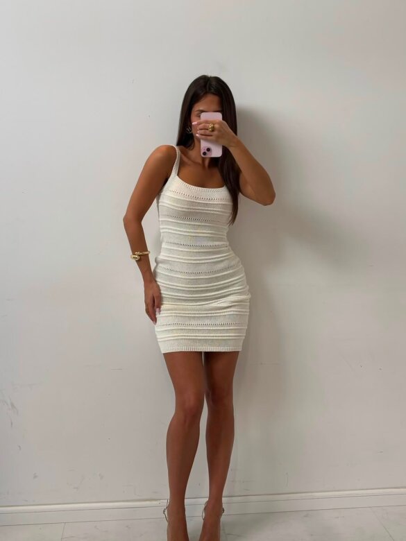 Dress Ever Chic creamy