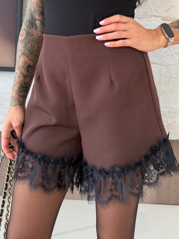 Shorts Nuvetto with lace chocolate