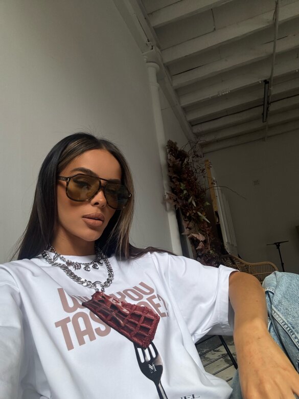 T-shirt Tasty oversize biały 