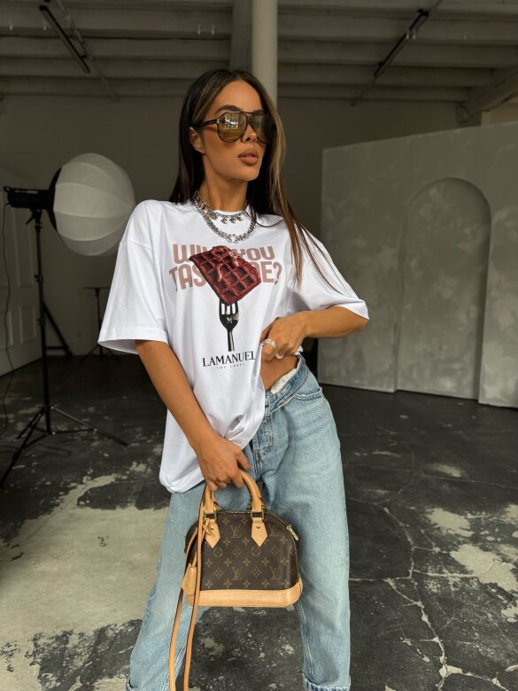 T-shirt Tasty oversize biały 