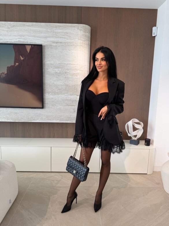 Marynarka Danora z koronką czarna