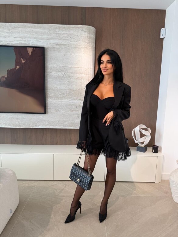 Marynarka Danora z koronką czarna