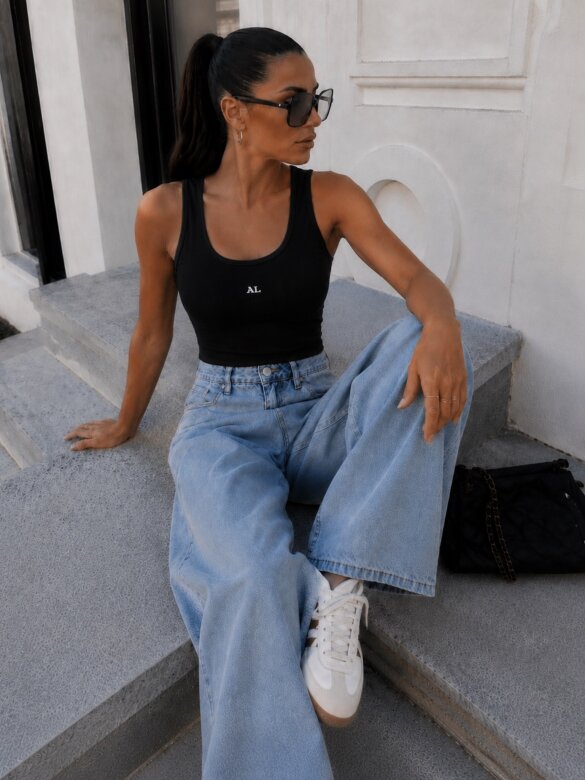 Top Azra black