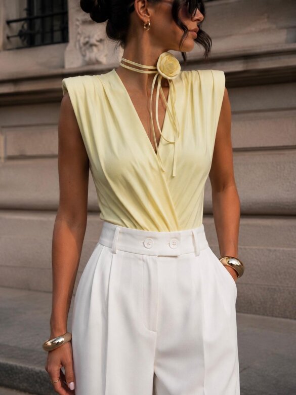 Body Aura with viscose butter yellow