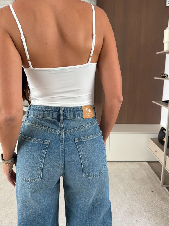 Top Aremmo white