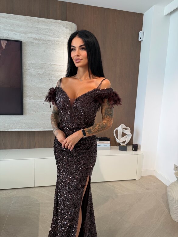 Sukienka Lunissa maxi z cekinami czekoladowa