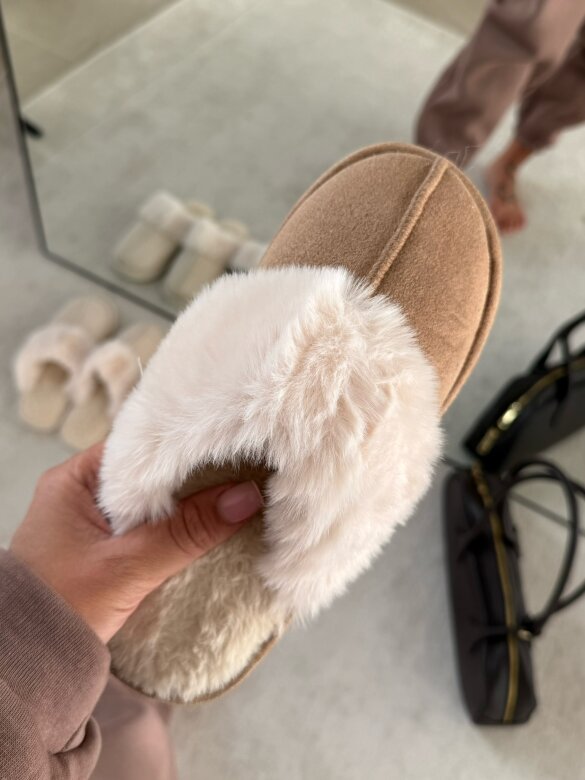 Klapki Zavie beżowe 