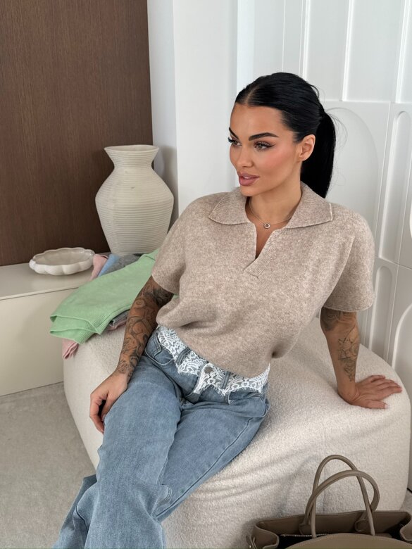 Sweter Veleta z kołnierzem beżowy