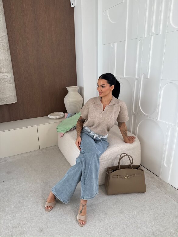 Sweter Veleta z kołnierzem beżowy