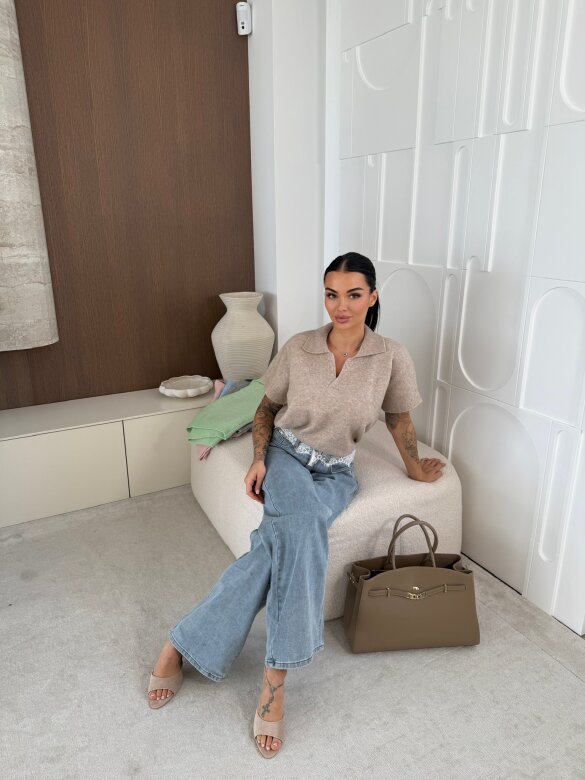 Sweter Veleta z kołnierzem beżowy