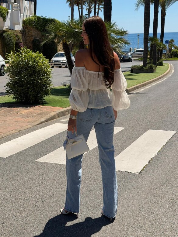 Bluzka Alira hiszpanka z wiskozy w kropki ecru 