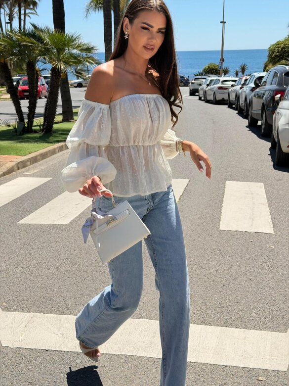 Bluzka Alira hiszpanka z wiskozy w kropki ecru 