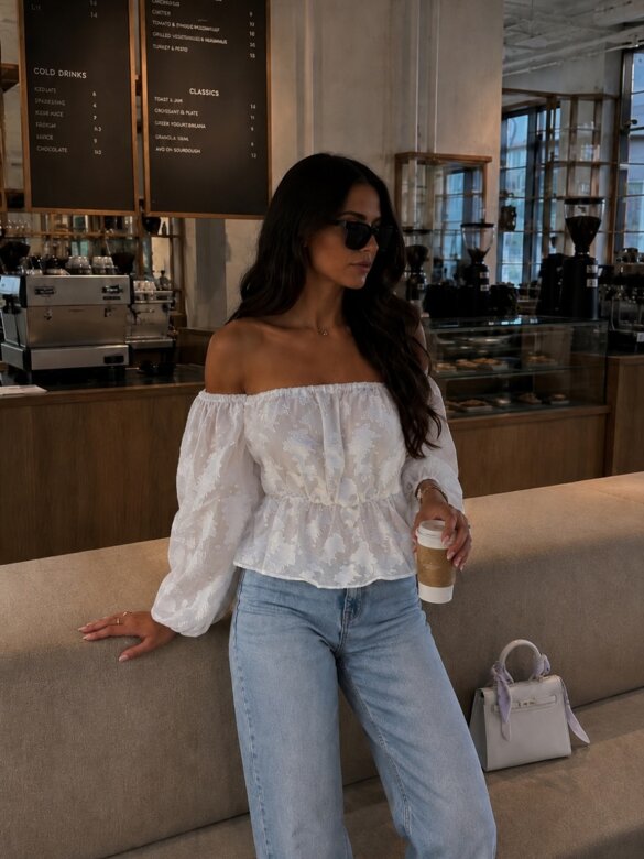 Blouse Alira with viscose white