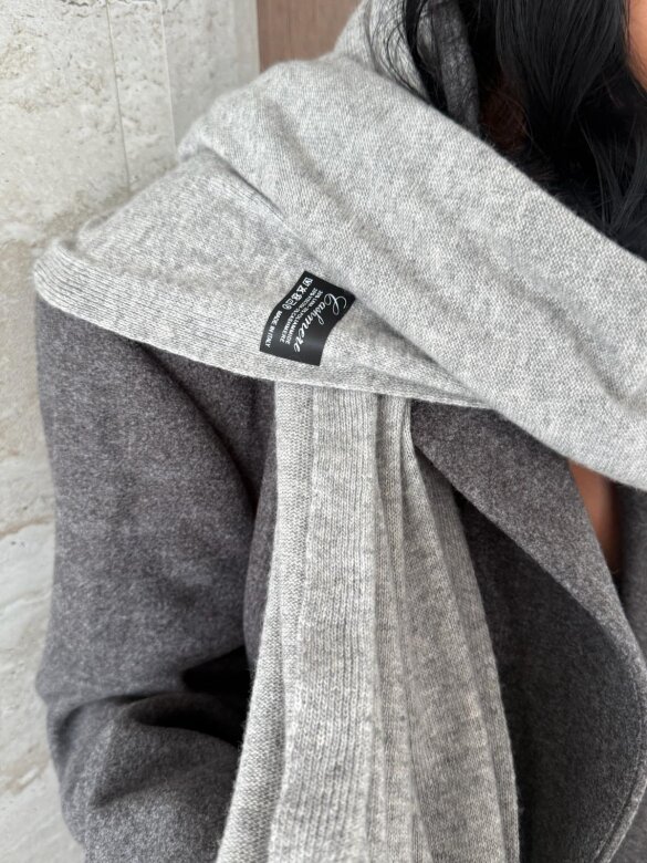 Szal Cashmere z wełną i kaszmirem szary 