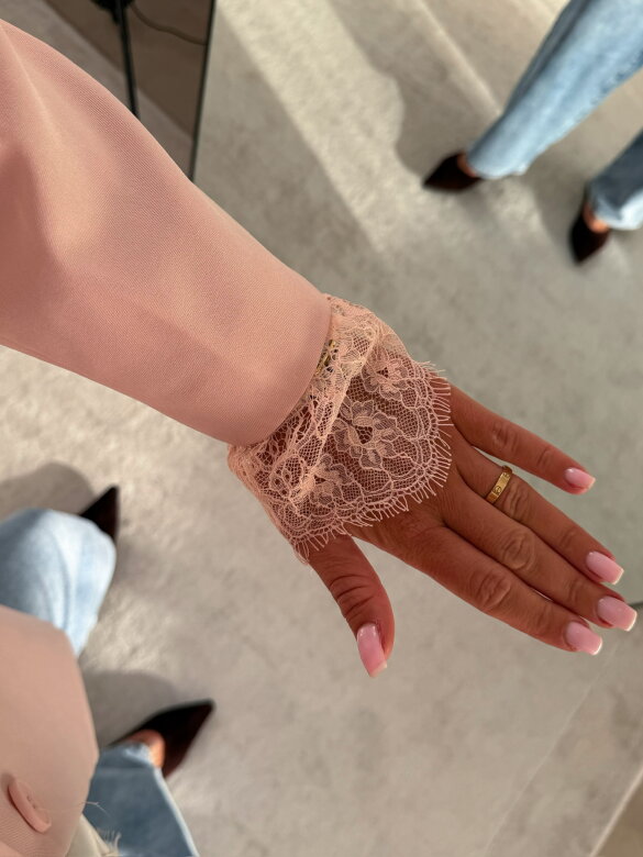 Marynarka Hawaii z koronką pudrowa