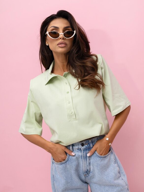 T-shirt Lossa with collar pistachio