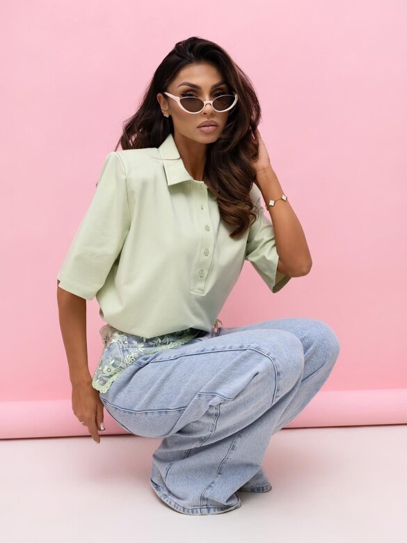 T-shirt Lossa with collar pistachio