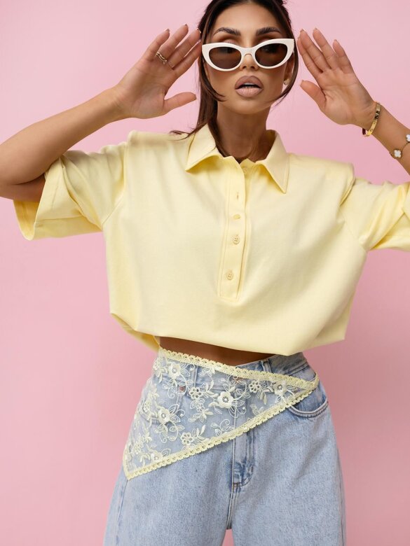 T-shirt Lossa with collar butter yellow