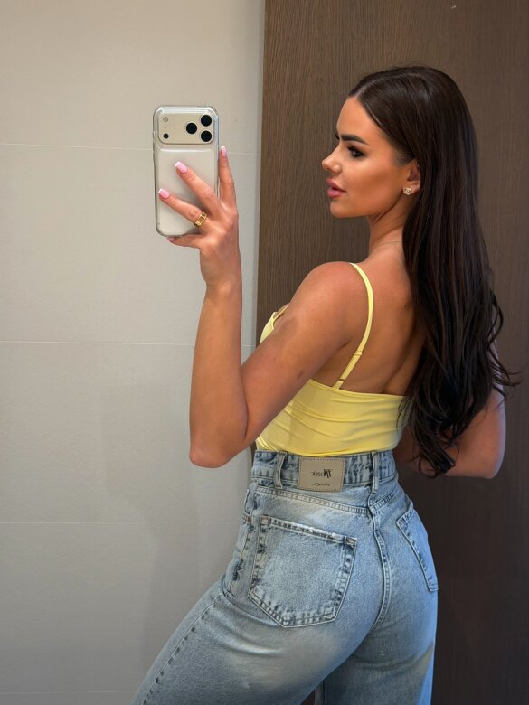 Top Maurice butter yellow